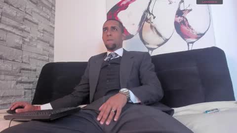 Snapshot of paolo_johnson chatting on February 17, 3:15 am Paolo online show from February 17, 3:15 am