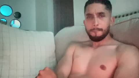 papicubano_guapo23cm online show from July 19, 4:48 am