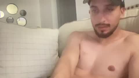 papicubano_guapo23cm online show from June 10, 6:34 am