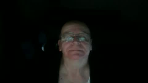 papilly online show from April 15, 8:28 am