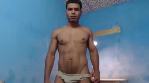 papiyosue online show from September 9, 1:33 pm