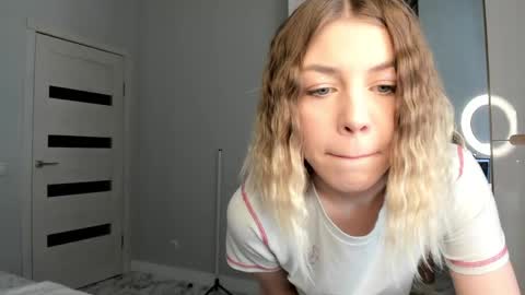 Melena online show from April 22, 9:27 am