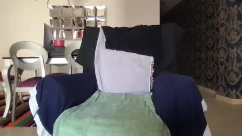 Paradise Bird01 online show from October 22, 11:01 am