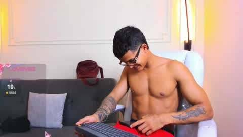 Ryan And Casper online show from May 26, 5:19 pm