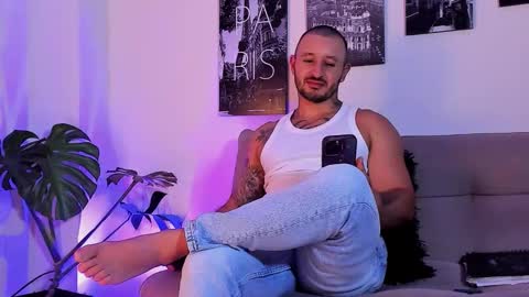 parker lavine online show from March 15, 2:49 am