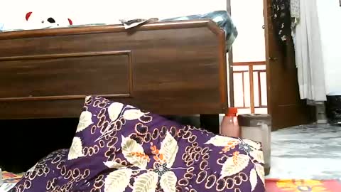 parneetu_642 online show from June 25, 5:45 am