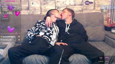 Max tall dark-haired guy with tattoos and Phil blond-haired online show from April 4, 1:56 am