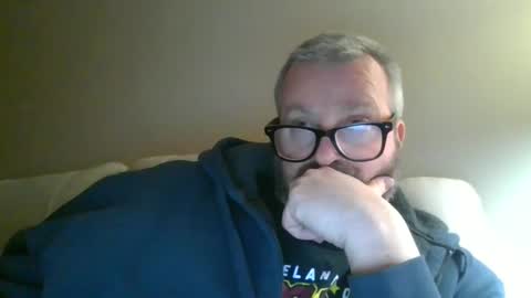 passporttraveler1 online show from January 9, 1:50 am