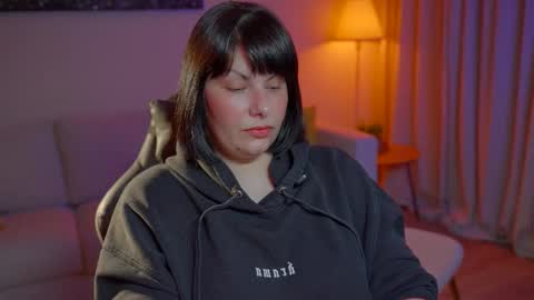 Patricia online show from December 13, 10:49 pm