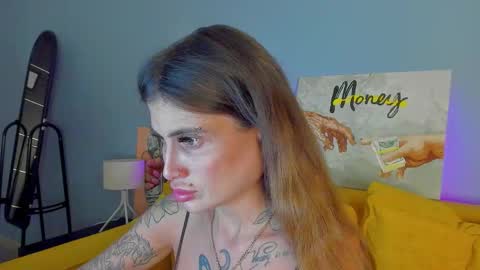 Snapshot of patricia_cox chatting on October 12, 8:43 pm Patricia GMT2 Wed-Thu 5-11am Sat-Mon 5-11am online show from October 12, 8:43 pm