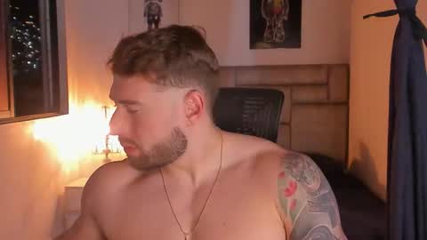 PAUL ROGER online show from April 19, 1:50 am