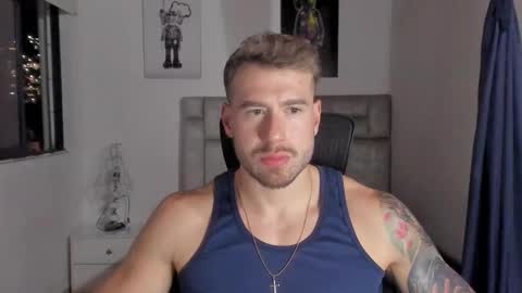 PAUL ROGER online show from November 8, 2:14 am