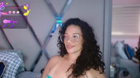 Paula online show from March 3, 8:16 pm