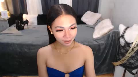 paulalawman online show from February 4, 10:57 pm