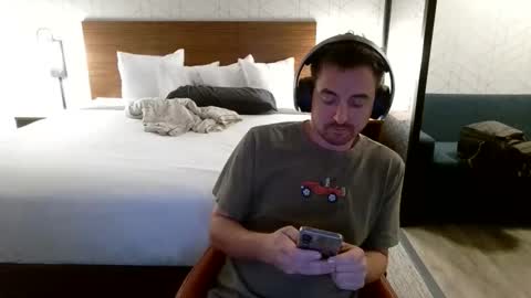 pauldemonte online show from April 6, 5:41 am