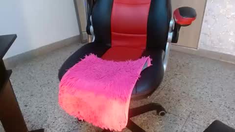 Paulina Rubio online show from February 21, 10:37 pm