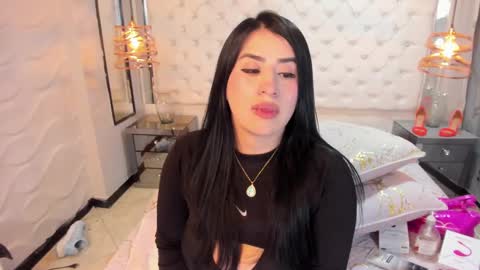 Snapshot of paulinabelen21 chatting on March 6, 9:36 am paulinabelen21 online show from March 6, 9:36 am