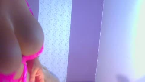 paulina online show from April 1, 6:38 pm