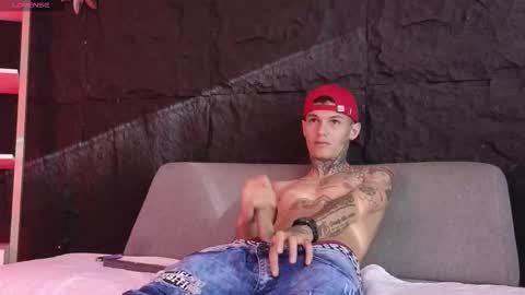 Paulo online show from February 5, 10:02 pm