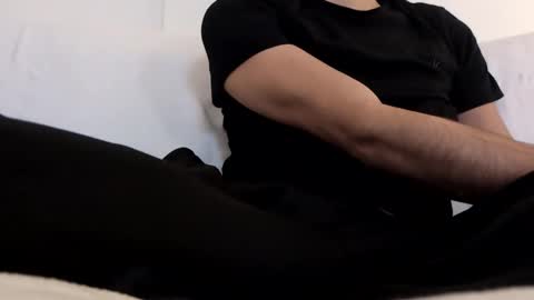 paulorodz11 online show from December 14, 4:57 pm