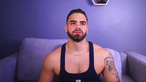 Paul Phoenix online show from December 14, 7:31 pm