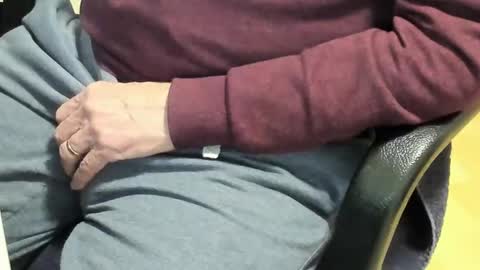 Paul online show from February 14, 6:19 pm