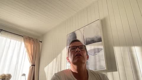 paulwill2377 online show from October 21, 12:05 am