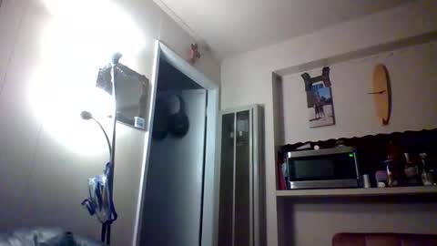 pawgkiller online show from April 22, 2:52 am