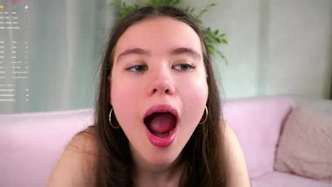 Beautiful Mila online show from May 10, 4:08 am