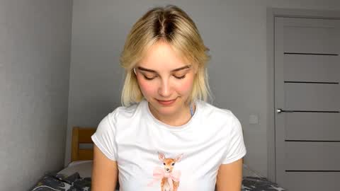 Lola online show from December 19, 3:51 pm