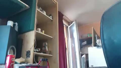 pc8474408 online show from March 22, 5:28 pm