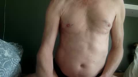 Snapshot of pea23 chatting on February 26, 1:54 pm pea23 online show from February 26, 1:54 pm