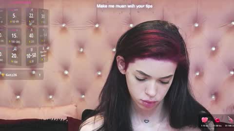 Ella online show from March 7, 1:22 pm