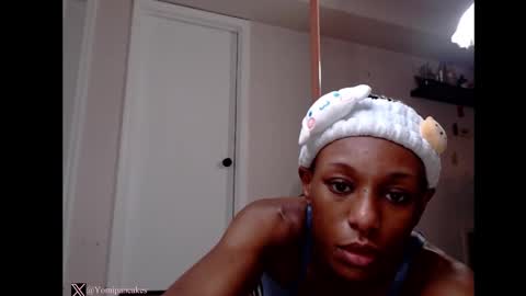 peachypeachgirl online show from December 29, 7:22 pm