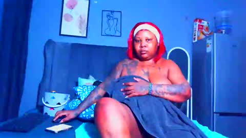 Pearl online show from March 15, 11:30 pm