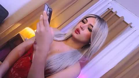 pearldenis online show from October 25, 12:55 am