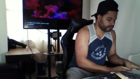 Carlos online show from February 5, 6:55 pm