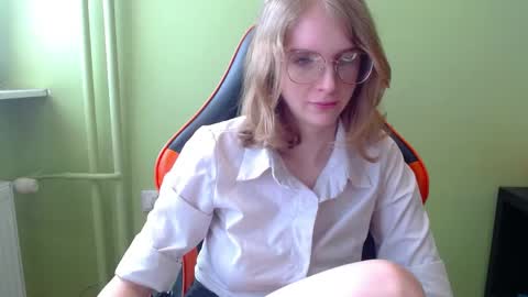 Penny online show from April 11, 7:56 am