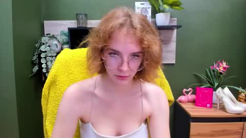 Snapshot of penny_lust chatting on October 22, 6:38 am Penny online show from October 22, 6:38 am