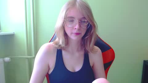 Penny online show from April 10, 7:24 am