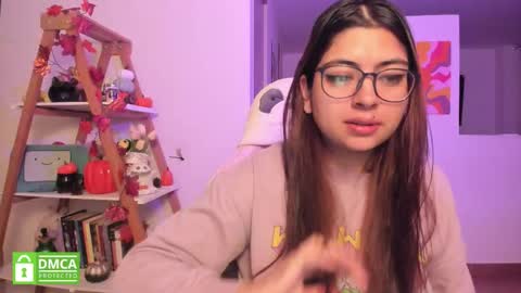 Sarah Ana Banana online show from October 14, 11:41 pm