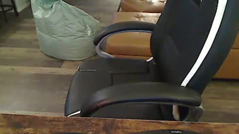 perfecto1957 online show from January 11, 1:11 pm