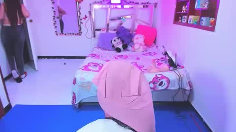 PERLA online show from November 12, 1:08 am