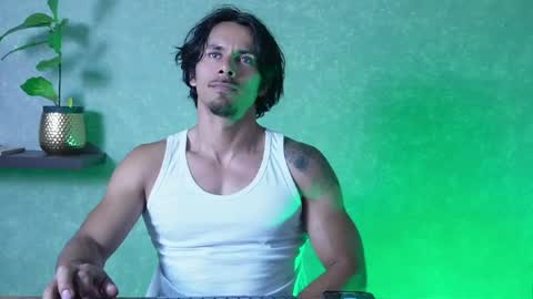 andres    online show from June 3, 7:08 pm