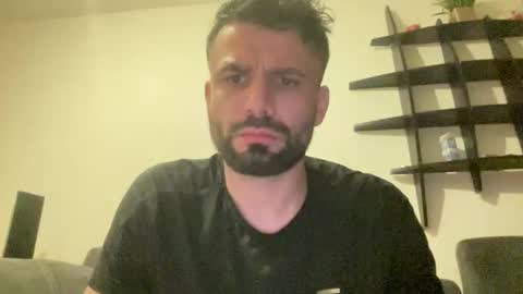 persianprince_13 online show from April 26, 4:21 am