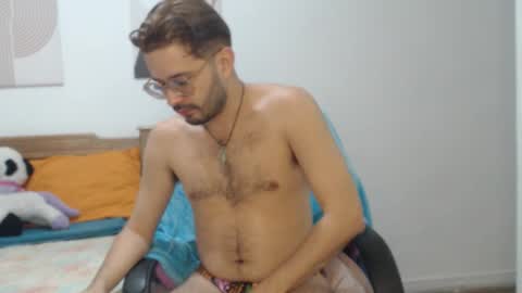 Snapshot of peter_x_annaud chatting on October 13, 11:12 am FELIPE online show from October 13, 11:12 am