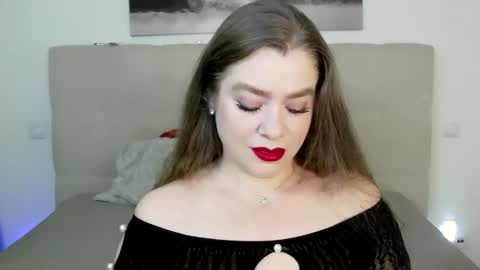 Peters Emily online show from February 19, 2:33 pm