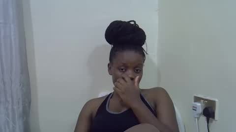 petite_melan online show from December 15, 12:45 pm