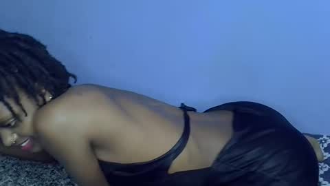 petite_star2 online show from February 19, 8:13 am