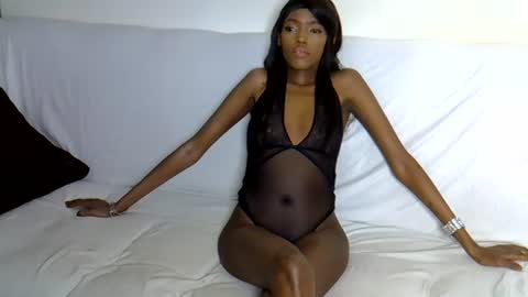 Zarra online show from August 2, 2:46 am